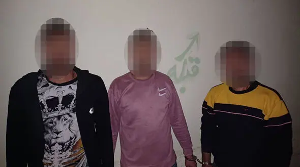 بازداشت 3 مرد که با شگرد فروش عتیقه و گنج های تاریخی پول به جیب می زدند