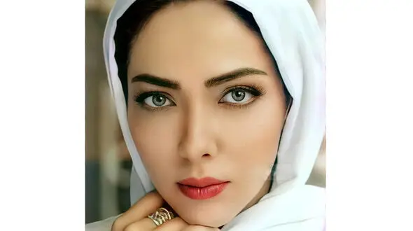 شیکی خواهر لیلا اوتادی نمایان شد / لیلا اوتادی زیباتر است یا خواهرش ؟!