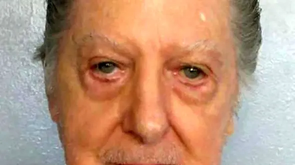 اعدام پیرمرد 83 ساله در زندان + عکس 