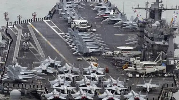  ناو هواپیمابر هسته ای آمریکا وارد آبهای کره جنوبی شد 