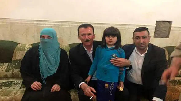 فرار 2 دختر ایزدی  از اسارت داعشی ها+ عکس 