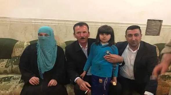 فرار 2 دختر ایزدی  از اسارت داعشی ها+ عکس 