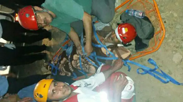 نجات فرد گرفتارشده در ارتفاعات کوه های زیاران + عکس 