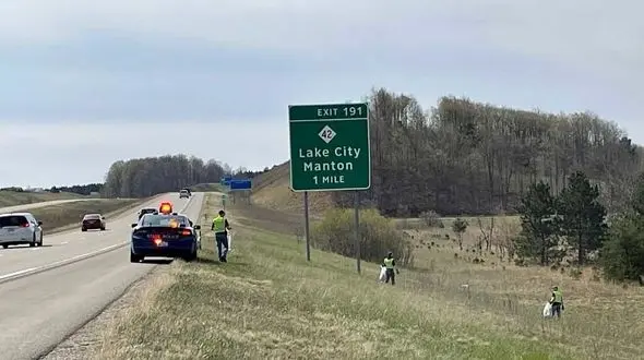 ماجرای پیدا شدن دست بریده خون‌آلود کنار بزرگراه چه بود؟ + عکس و جزییات