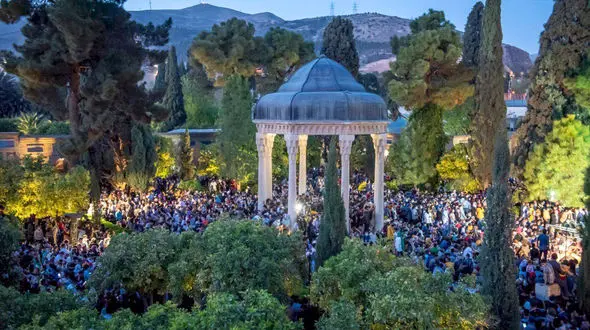 فال حافظ امروز / 12 خرداد با تفسیر دقیق + فیلم