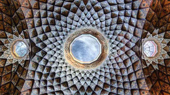 از نقش جهان تا باغ چهلستون