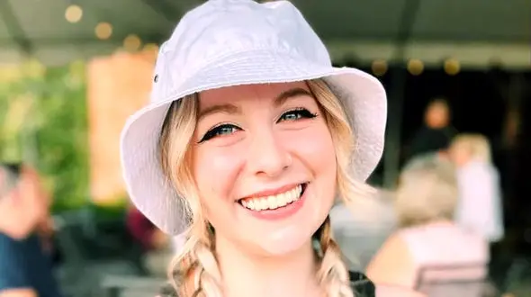 شلیک خونین دانش آموزبه خانم معلم چشم رنگی اش/ این بچه محاکه می شود ؟