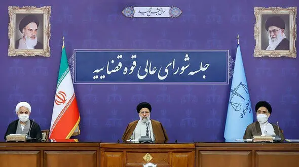 مسئولان و سیاسیون از حاشیه سازی پرهیز کنند و به مسائل اصلی مردم بپردازند + فیلم