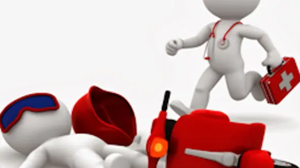 تصادف قایق لوکس در دریا / سفر تفریحی به حادثه تبدیل شد