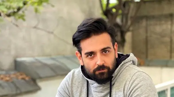 رونمایی از عکس زیرخاکی امیرحسین آرمان با تاتو عجیب و غریبش