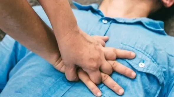 نجات جان پسربچه 8 ساله توسط پلیس جیرفت