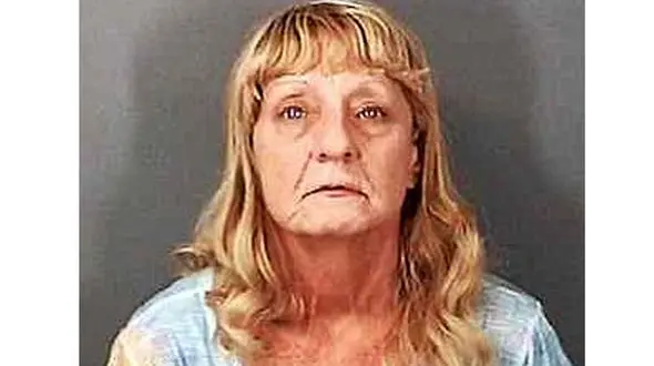 پیرزن سنگدل با چاقو به همسرش حمله‌ کرد +عکس 