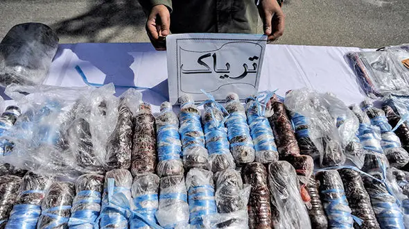 محموله سنگین مواد مخدر در کرمان زمینگیر شد 