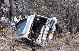 گفتگو با مصدومان حادثه سقوط اتوبوس به دره پل‌دختر + فیلم