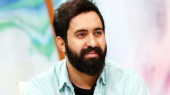 بازگشت مهدی یراحی خواننده ممنوع الکار به استیج برج میلاد !