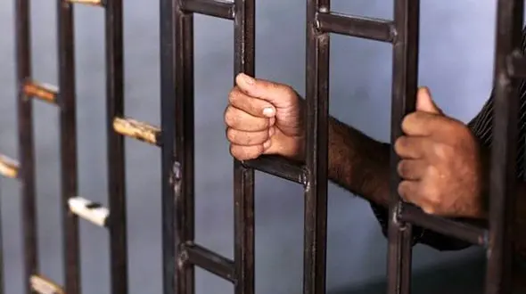 بازداشت 4 مرد به خاطر دزدی سنگ های گران قیمت یک تاجر در شهران تهران