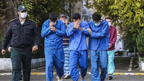 بازداشت سریالی 4 طلافروش در بناب / طلاهای آنها چه فرقی داشتند؟ 
