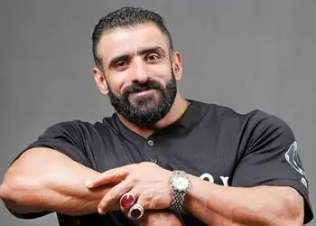 تغییر چهره گرگ پارسی با سِبیل های مشتی ؛ قهرمان بدن سازی با سبیل دسته دارش قابل شناسایی نیست +عکس