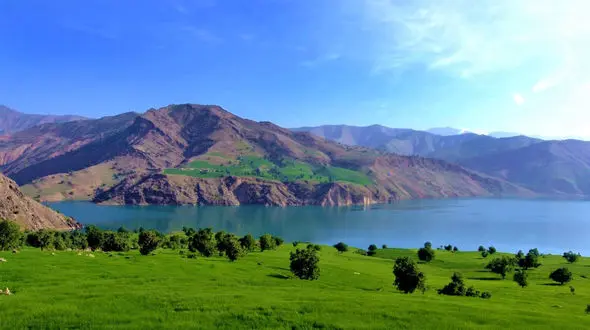 ایزه؛ سرزمین سنگ‌نگاره‌ها و شکوه ماندگار + فیلم