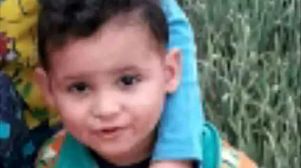 چاه فاضلاب ، الیاس کودک 3 ساله اهوازی را در تاریکی شب بلعید+ عکس 