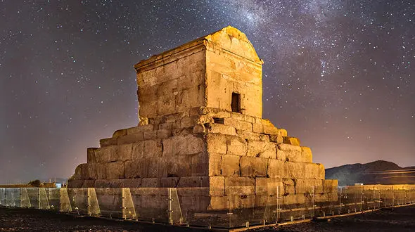 ۵ بنای تاریخی فارس در صدر فهرست پربازدیدترین اماکن نوروزی 1404