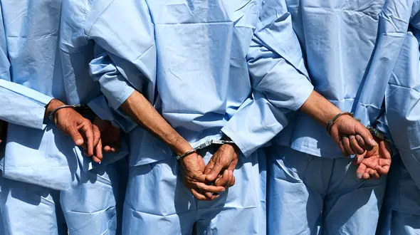 بازداشت سردسته شرارت و درگیری در پمپ بنزین گرگان / همه از او وحشت داشتند