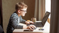 چشم و همچشمی جدید والدین / مدرسه آنلاین بچه من مجهز تر است  