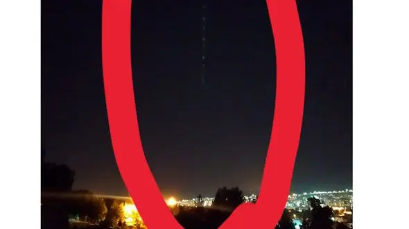 پشت پرده نور عجیب در آسمان ایلام + عکس 