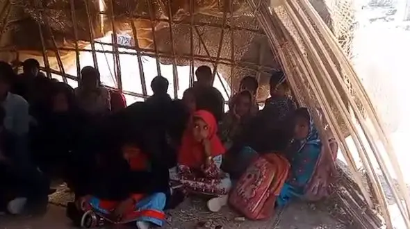 از 1380 تا 1404 وضعیت مدارس کپری در سیستان و بلوچستان فرقی نکرده است / در عصر ارتباطات و هوش مصنوعی ما درگیر ساخت مدرسه ایم! + سند و فیلم