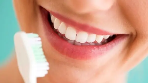 جرم گیری دندان ها با ساده ترین روش های طبیعی