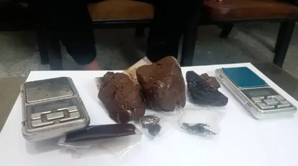 کشف مواد مخدر در آبادان + عکس