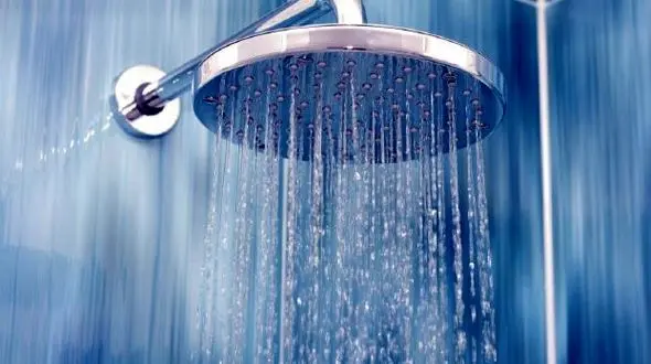 8 اشتباه  هنگام استحمام