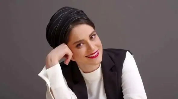 جان و جانان غزل شاکری در آغوش پرمهرش/چه لحظات عاشقانه‌ی نابی