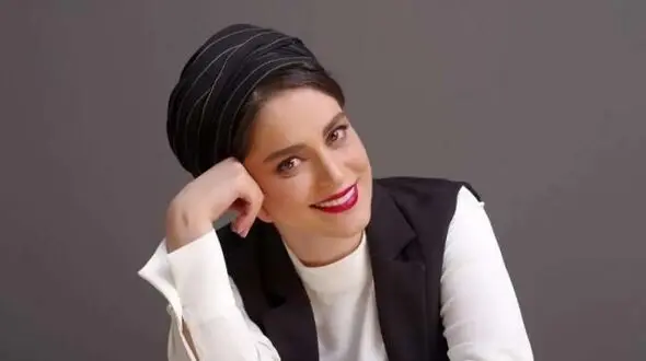 جان و جانان غزل شاکری در آغوش پرمهرش/چه لحظات عاشقانه‌ی نابی