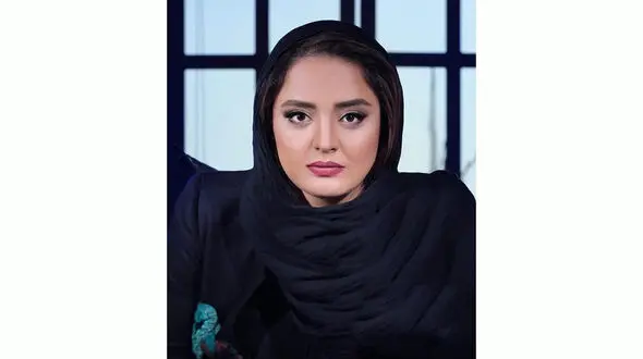  نرگس محمدی هم بی روسری و مانتو شد !  / لباس ناجور بعد لاغری عجیب !
