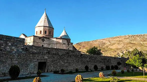 قدیمی ترین کلیسای جهان در چالدران + عکس های زیبا