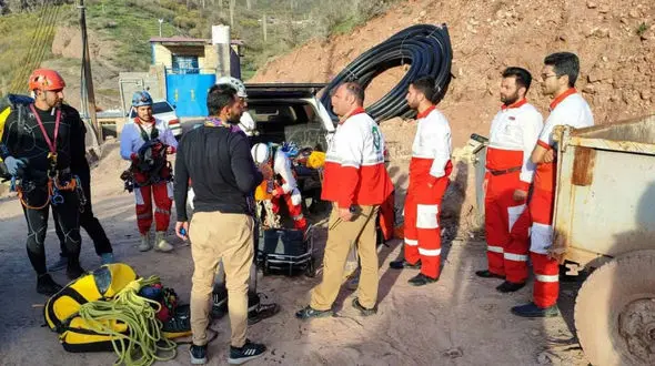 مرگ دردناک جوان دره نورد جلوی چشمان دوستانش در الموت قزوین + عکس