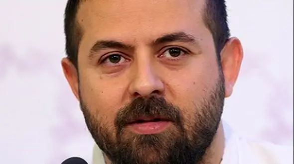 تعریف  هومن سیدی کارگردان وحشی از حامد بهداد: حامد برای من نمودار یه قلب پاکه یعنی به نظرم میاد حامد توی قلبش هیچی نیست!