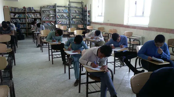 خرید و فروش سوالات امتحانی نهایی دوره دبیرستان در تلگرام+ عکس