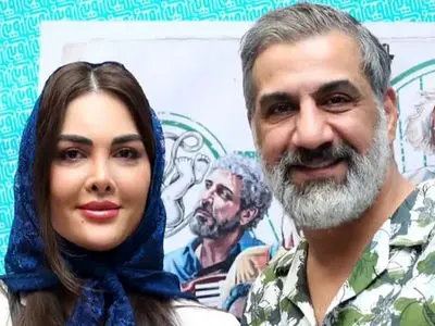 فیلم کلافه شدن الناز خانم همسر محمد نادری از حضور در اکران مردمی کلینیک رویا / عاشقانه های محمد نادری و همسرش روبروی دوربین