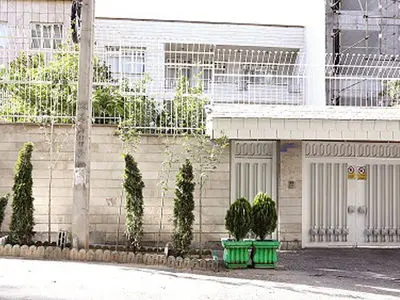 عکس ها / شاهرخ و سمیه پس از 29 سال چه سرنوشتی دارند؟ /  چه بر سر خانه  خیابان گاندی آمده است؟  + گفتگو با خریداران خنه وحشت