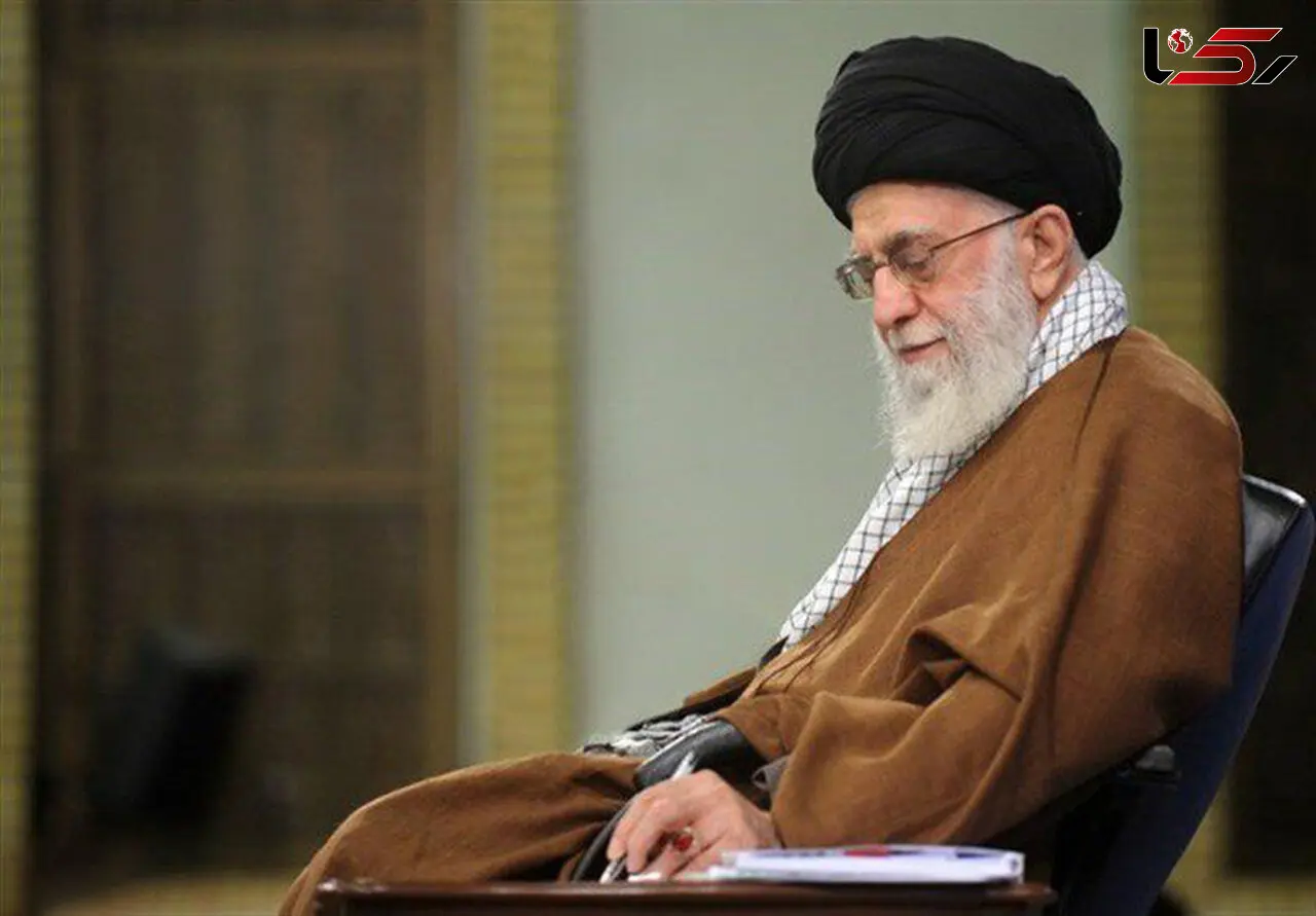 قرائت پیام رهبری در مراسم تشییع شهید سلیمانی در کرمان
