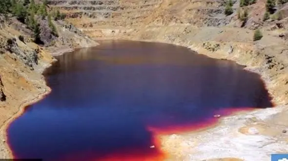 جسد پنجمین قربانی قاتل سریالی قبرس داخل چمدانی در رودخانه ای به رنگ خون پیدا شد +تصاویر