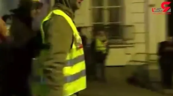 آتش زدن تعداد زیادی خودرو و موتور سیکلت+ فیلم