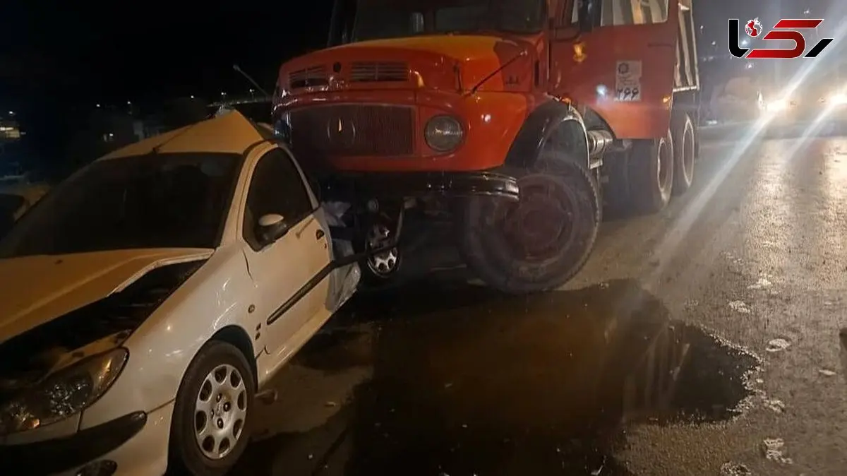 برخورد کامیون با 6 خودروی در شیراز 5 مصدوم بر جا گذاشت