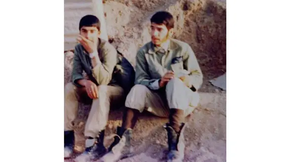 تصویر منتشر شده از کارگردان مشهور درحال نوشتن وصیت نامه اش! +عکس