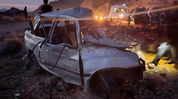 تصادف مرگبار در محور خرامه – سروستان / 4 کشته و 1 مجروح