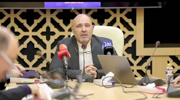 اختصاص صد هزار میلیارد تومان، سهام رایگان به دانش آموزان و فرهنگیان و اصحاب رسانه 
