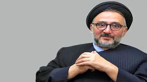 ابطحی:فدایی طالبان نشوید! / گذرنامه ام دست اطلاعات سپاه است