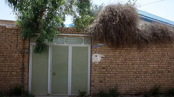 نصب پلاک ماندگار بر سر در خانه پدری دکتر روحانی